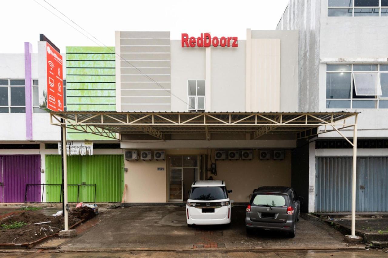 Reddoorz @ Graha Cemerlang Maros Kallikalli Екстериор снимка