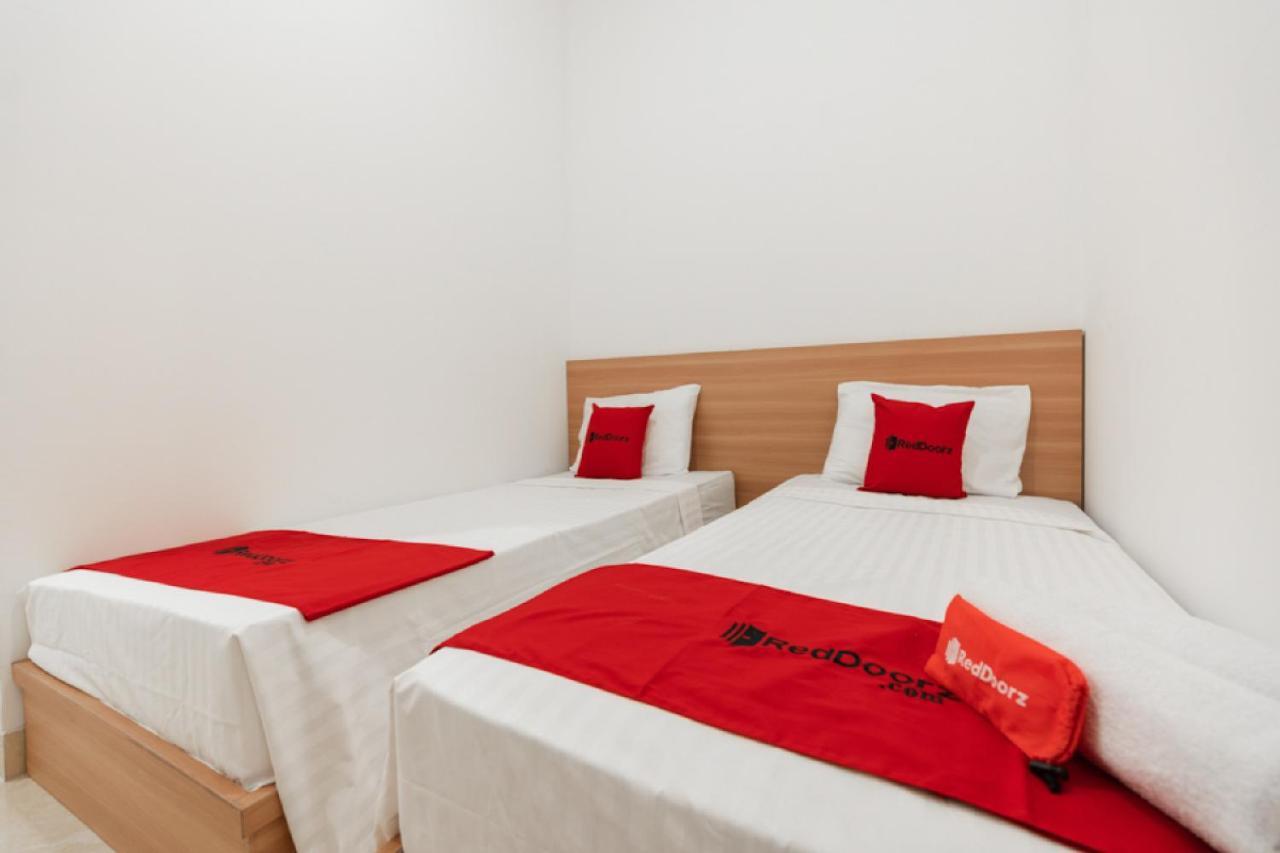 Reddoorz @ Graha Cemerlang Maros Kallikalli Екстериор снимка